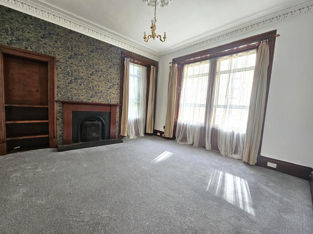 Unfurnished 2 Bed Flat, Paisley Main Photo